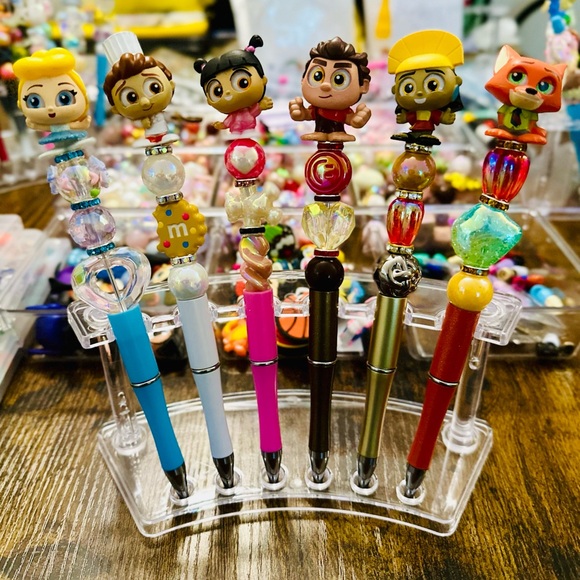 Beadable Pens with Doorable Toppers - Picture 1 of 7
